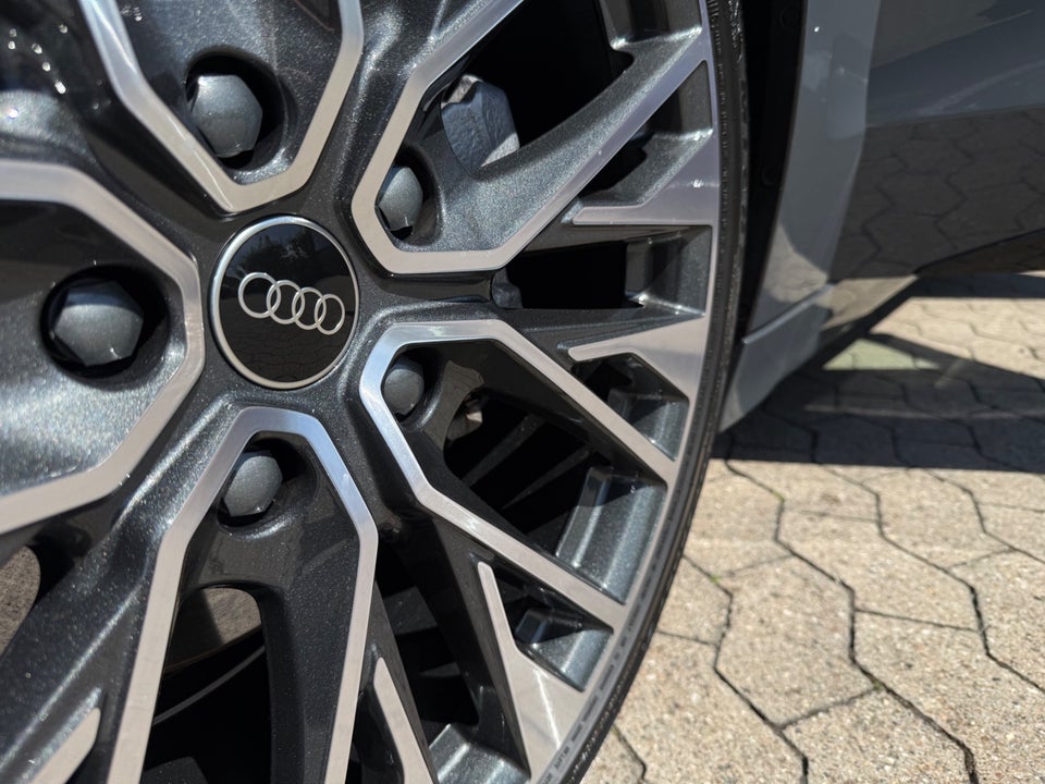 Audi A6 e-tron S-line Avant 5d