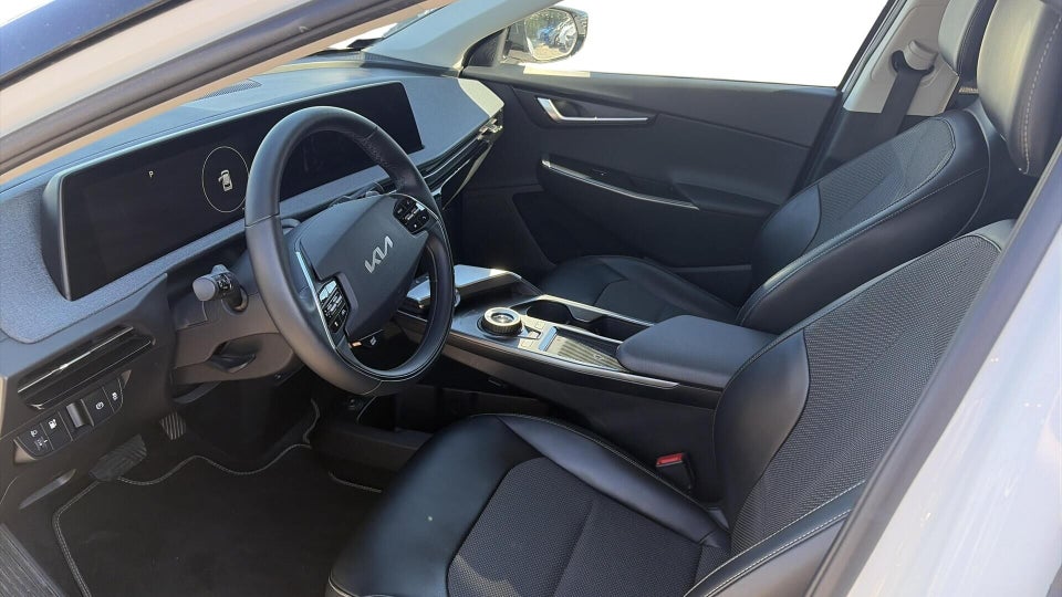 Kia EV6 77 Long Range Upgrade 5d