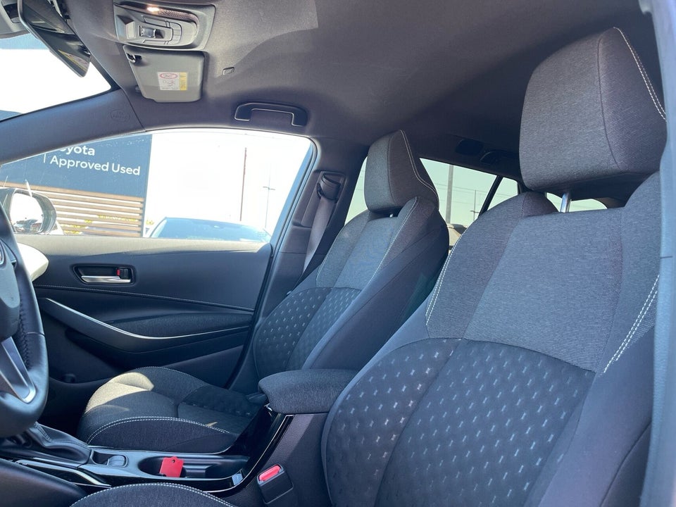 Toyota Corolla 1,8 Hybrid Active Touring Sports e-CVT 5d