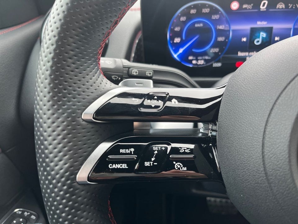 Mercedes EQB250+ AMG Line 5d