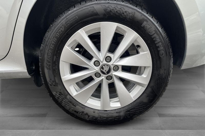 Skoda Kamiq 1,0 TSI 115 Selection DSG 5d