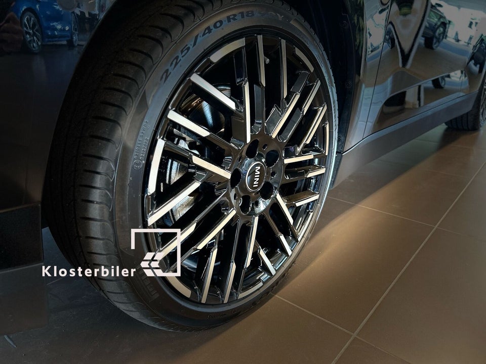 MINI Cooper SE Favoured Trim XL 3d