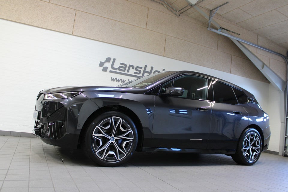 BMW iX xDrive40 Sport 5d