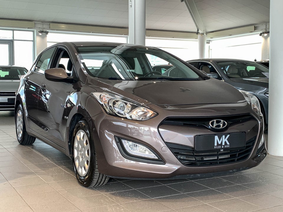 Hyundai i30 1,4 CVVT Comfort XTR 5d