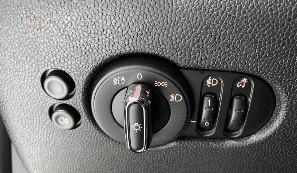 MINI Cooper SE Maximise 3d