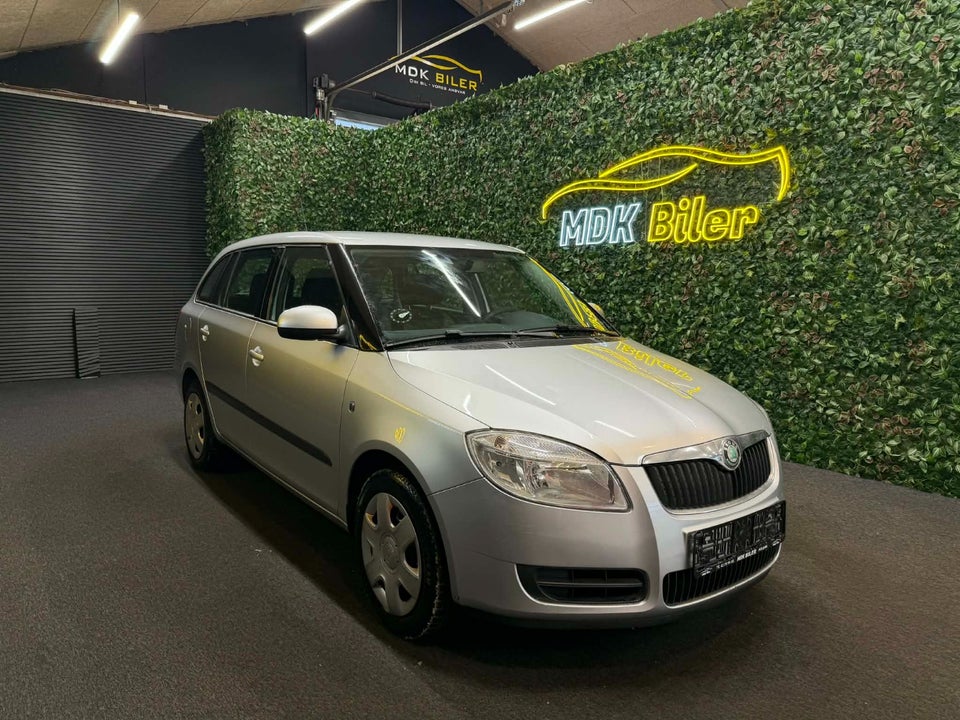 Skoda Fabia 1,4 16V 75 Ambiente Combi 5d