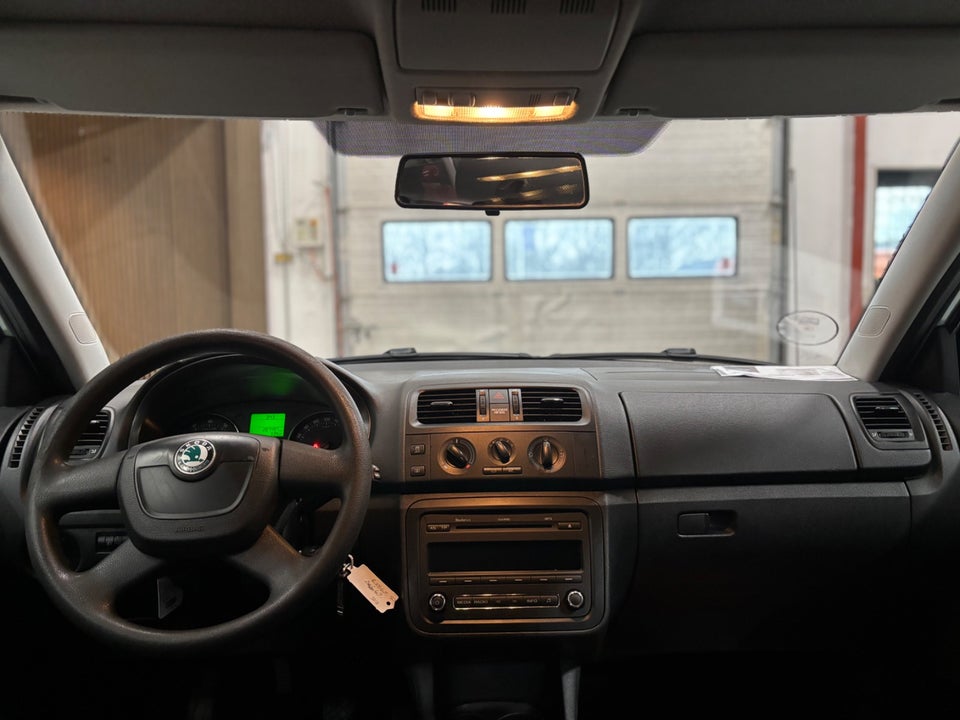 Skoda Fabia 1,4 16V Ambiente Combi 5d