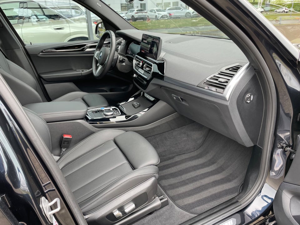 BMW iX3 Charged M-Sport 5d