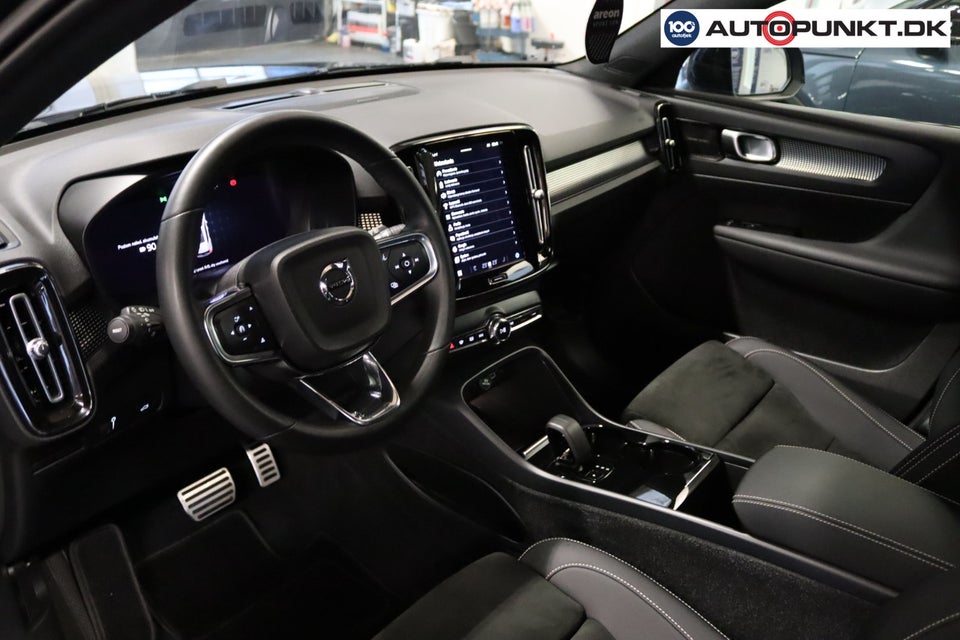 Volvo XC40 P6 ReCharge Pro 5d