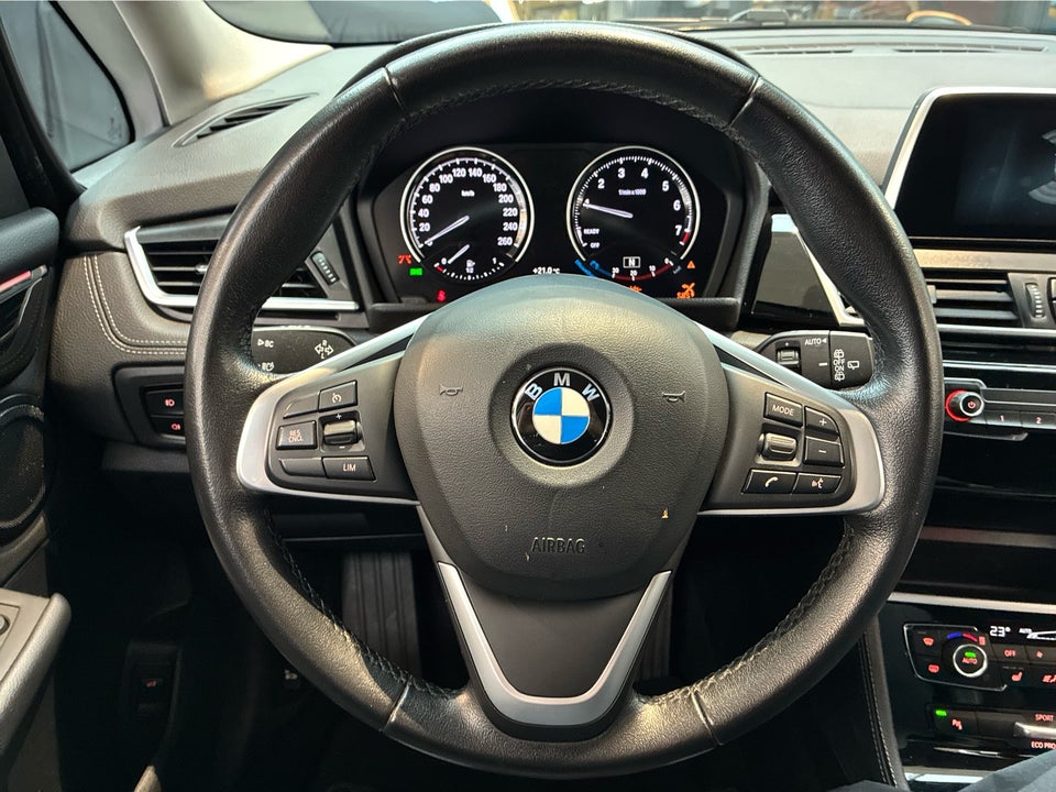 BMW 216i 1,5 Gran Tourer Sport Line 7prs 5d