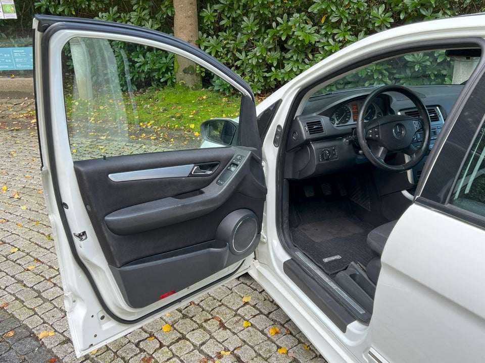 Mercedes B200 2,0 CDi 5d