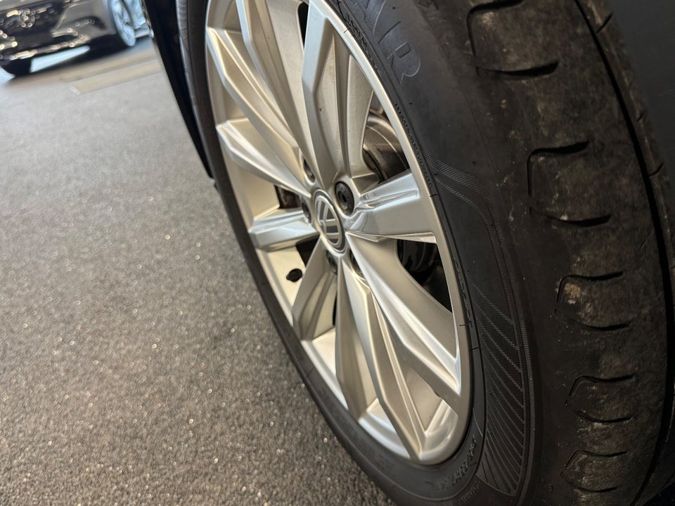 VW Passat 1,8 TSi 180 High+ Variant DSG 5d