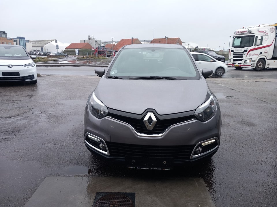 Renault Captur 0,9 TCe 90 Expression 5d