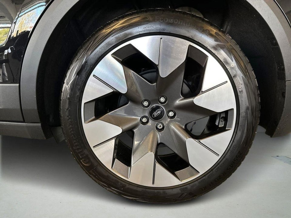 Ford Explorer 82 Premium Extended Range 5d