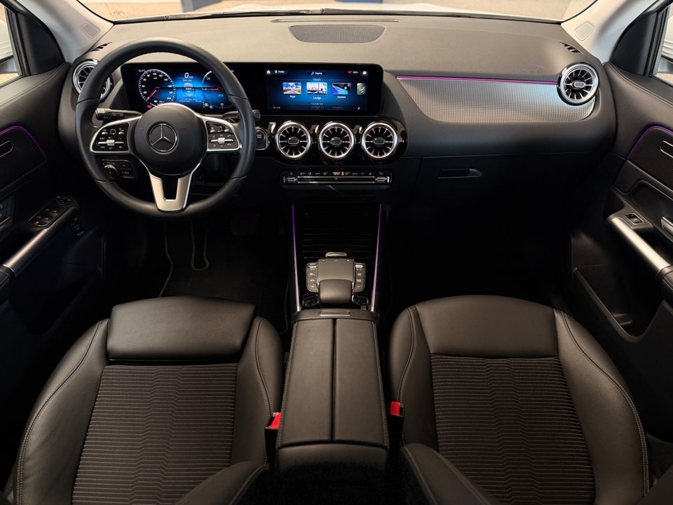 Mercedes EQA250 5d