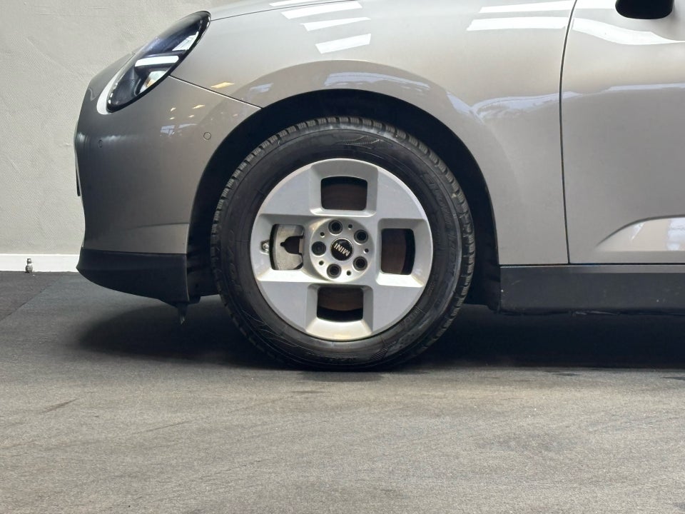 MINI Cooper SE Essential Trim XS 3d