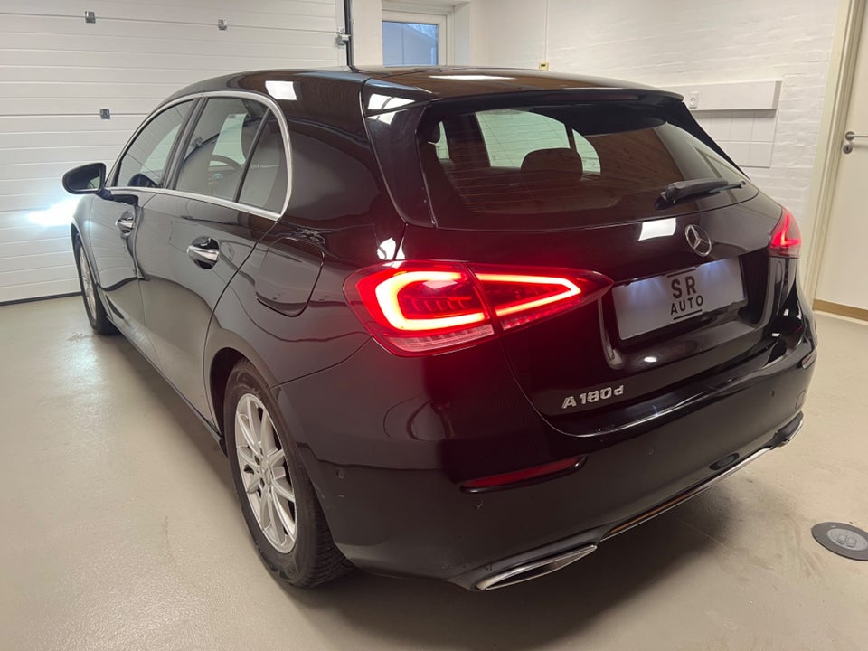 Mercedes A180 d 1,5 Business Progressive Line aut. 5d