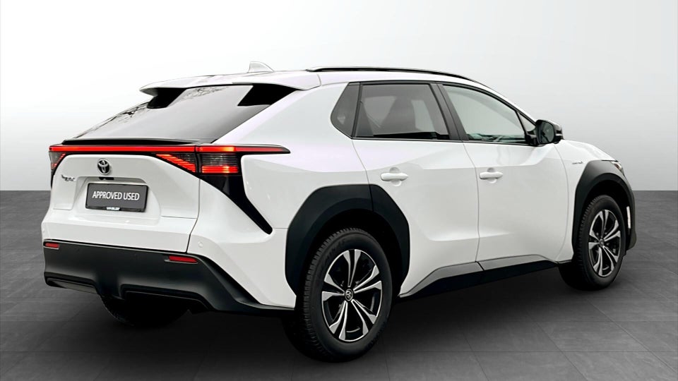 Toyota bZ4X Active 5d