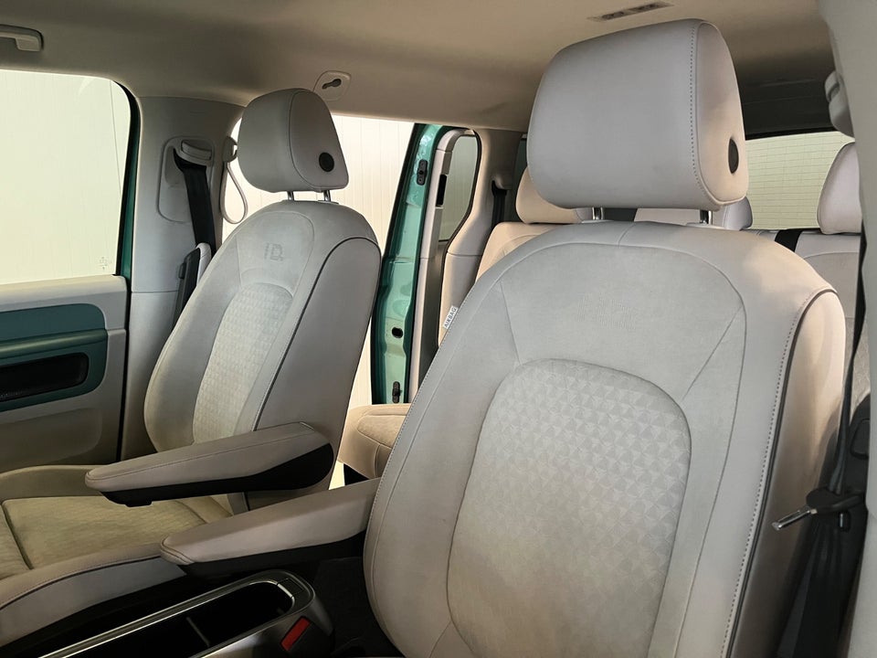 VW ID.Buzz 77 Pro SWB 5d