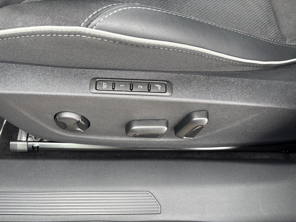 Skoda Elroq 85 iV Sportline 5d