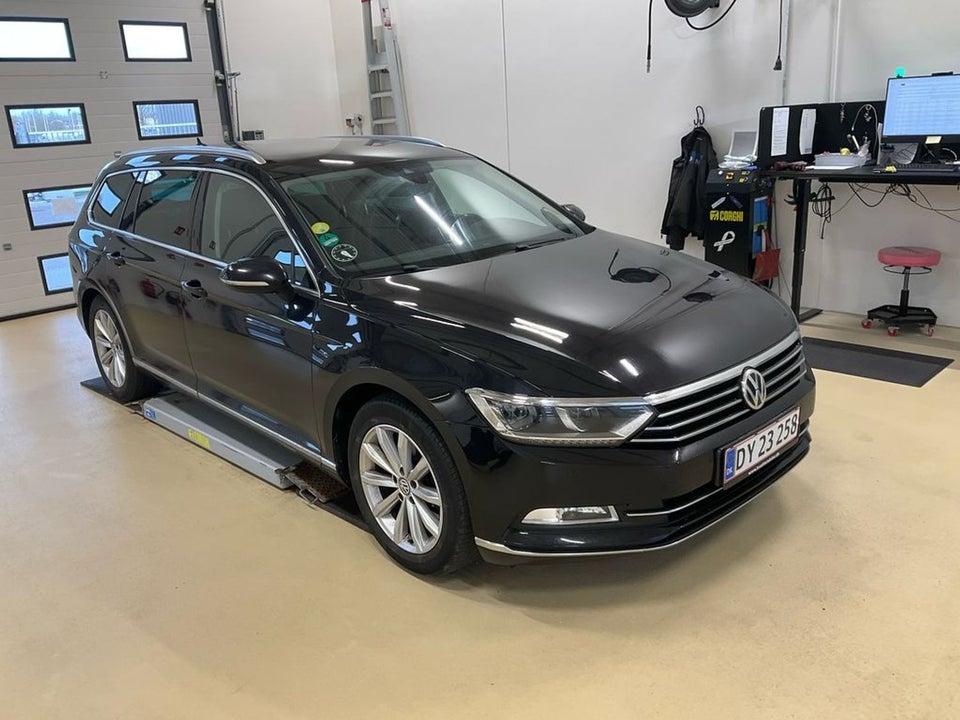 VW Passat 2,0 TDi 150 Highline Premium Variant DSG 5d