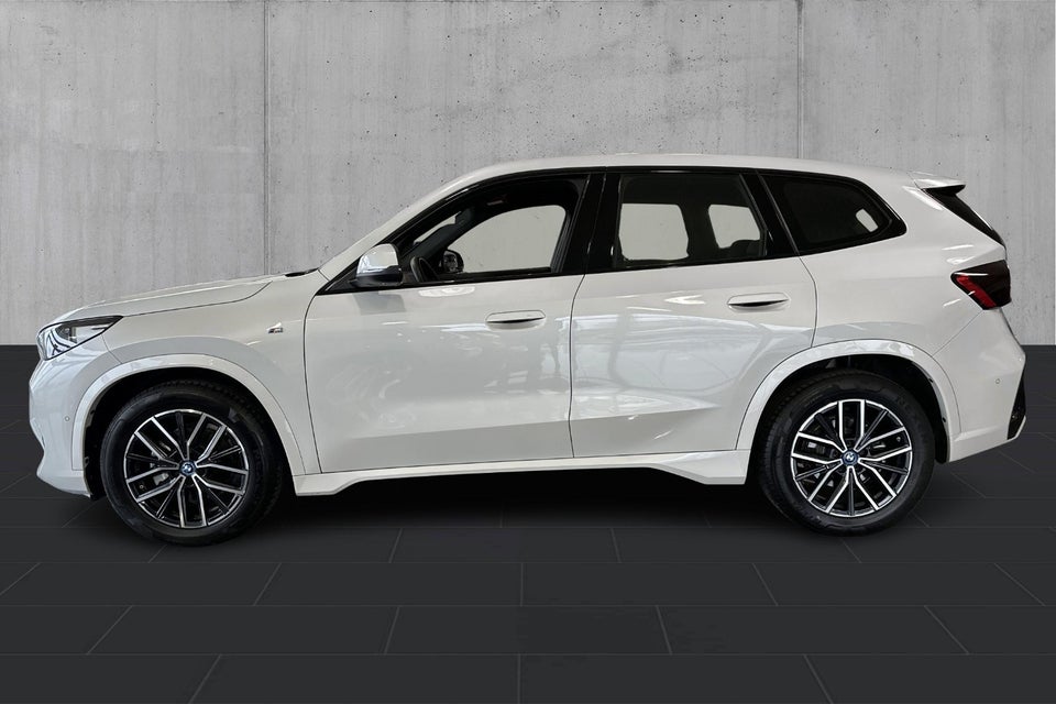 BMW iX1 eDrive20 M-Sport 5d