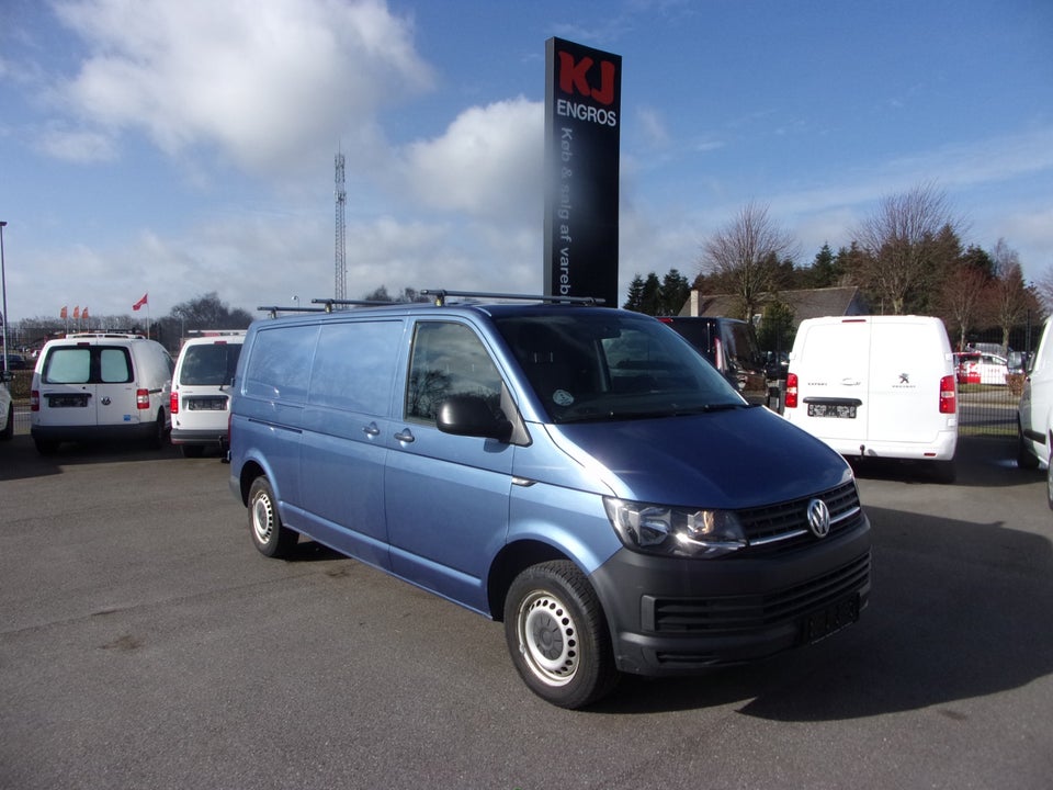 VW Transporter 2,0 TDi 150 Kassevogn lang
