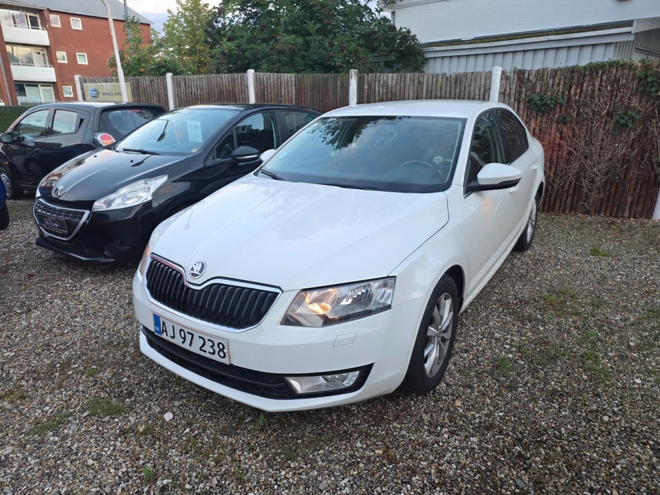 Skoda Octavia 1,8 TSi 180 Elegance DSG 5d