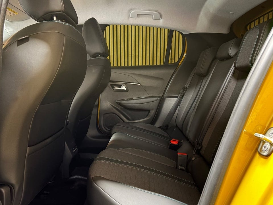Peugeot e-208 50 Allure 5d
