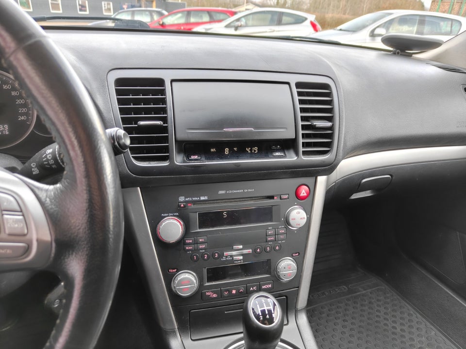 Subaru Outback 2,5i  5d