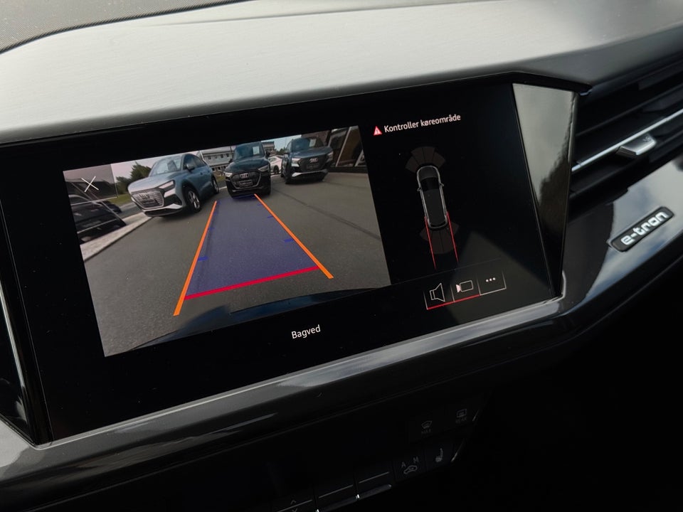 Audi Q4 e-tron 40 S-line 5d