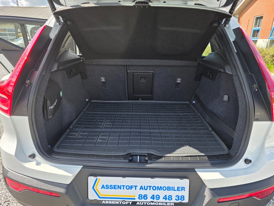 Volvo XC40 2,0 D4 190 Momentum aut. AWD 5d