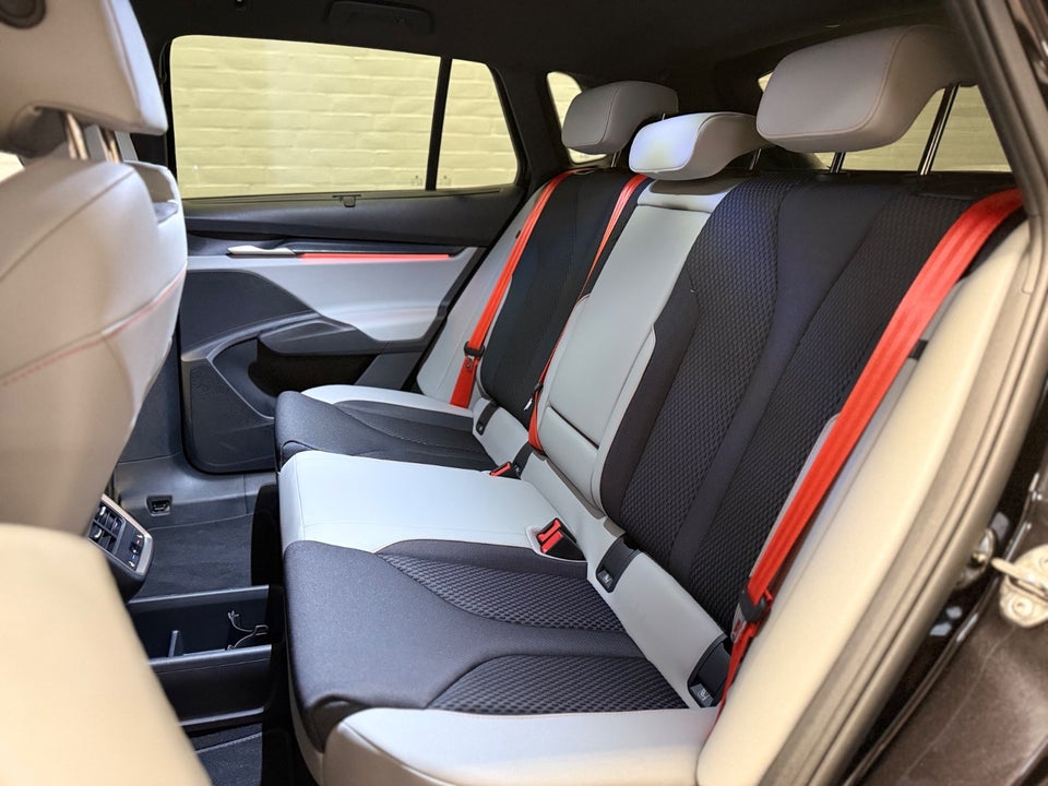 Skoda Elroq 85 iV Lodge 5d