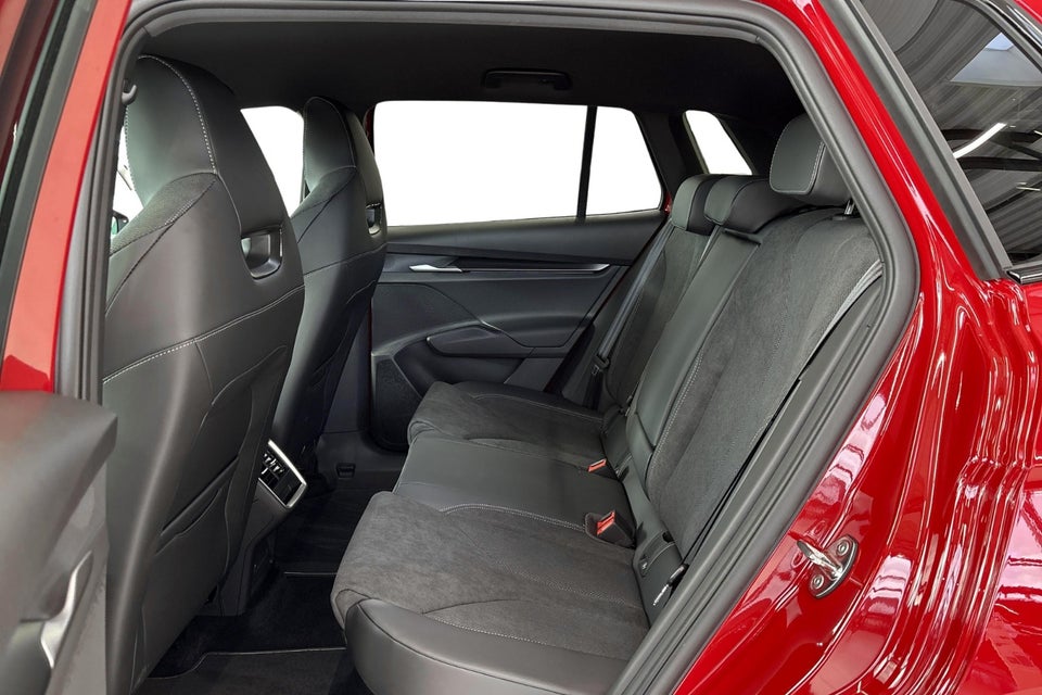 Skoda Elroq 60 iV Sportline 5d