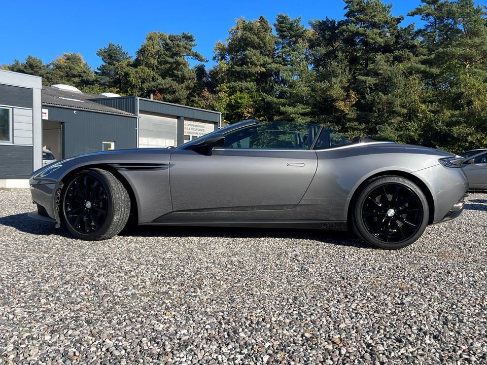 Aston Martin DB11 4,0 V8 Volante aut. 2d