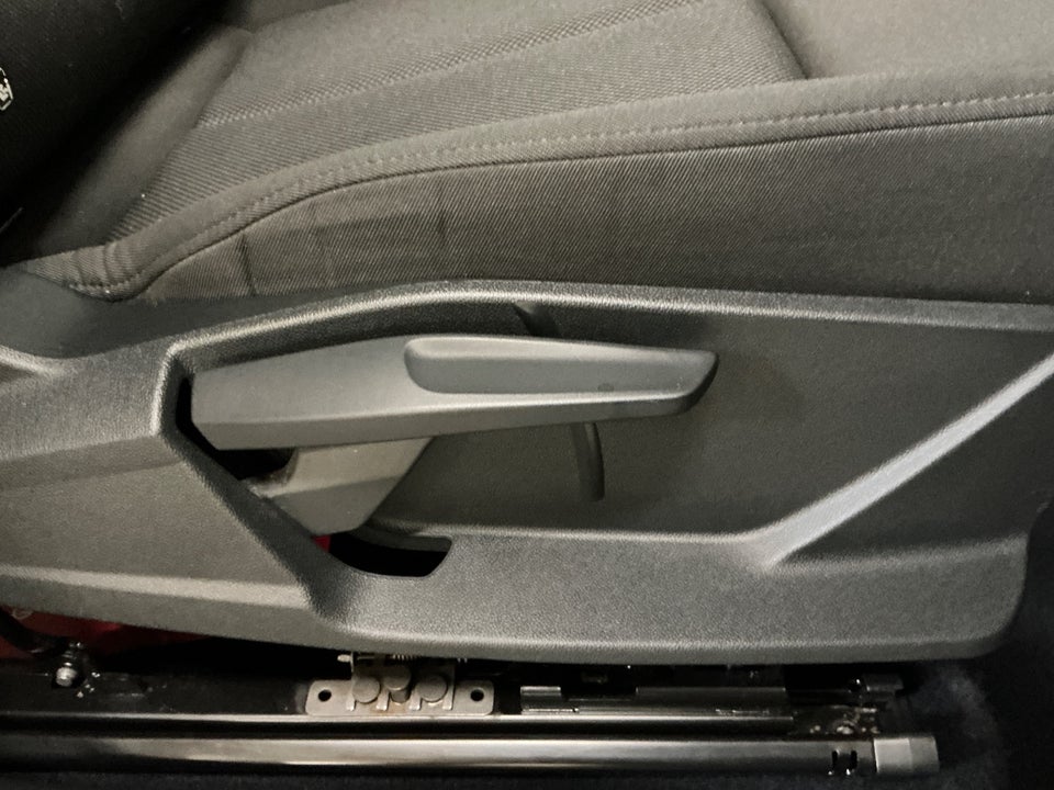 Audi Q4 e-tron 40 Advanced 5d