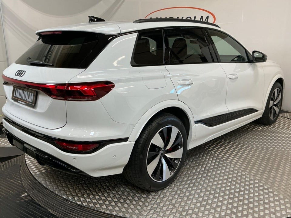 Audi Q6 e-tron Ultra quattro 5d