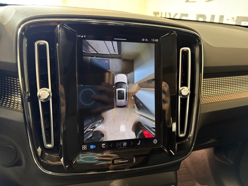 Volvo XC40 P6 ReCharge Pro 5d