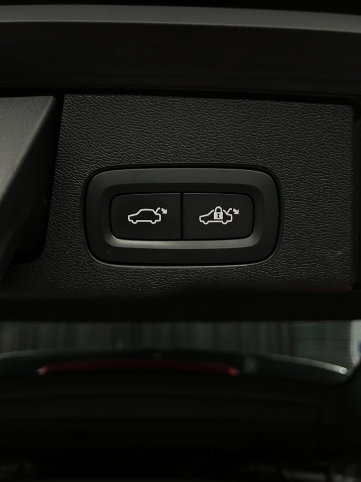 Volvo XC60 2,0 B4 197 Inscription aut. AWD 5d