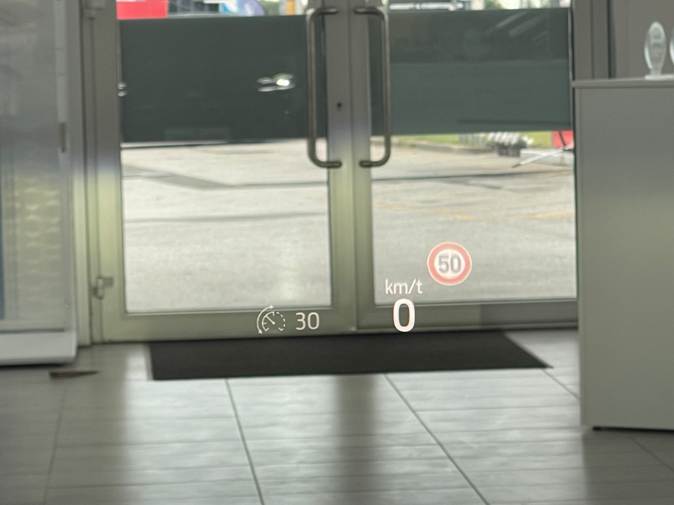 Ford Capri 82 Select Extended Range 5d