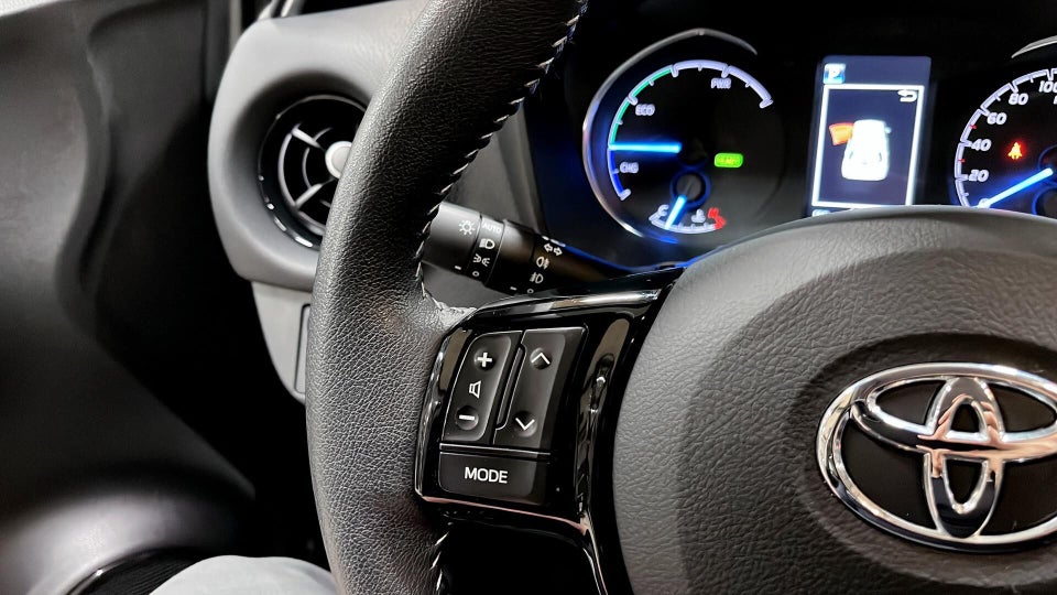 Toyota Yaris 1,5 Hybrid H3 Smart e-CVT 5d