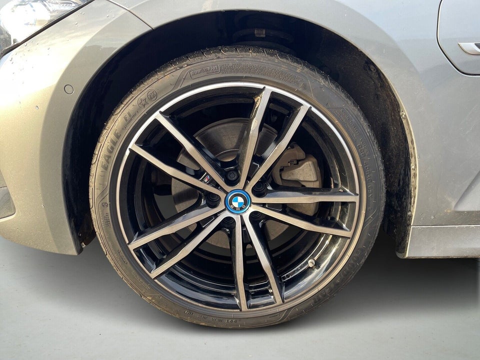 BMW 330e 2,0 Touring M-Sport aut. 5d