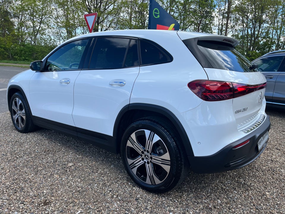 Mercedes EQA250 Electric Art 5d