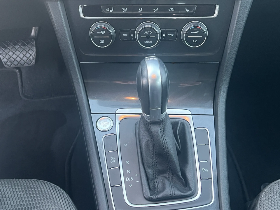 VW Golf VII 1,5 TSi 130 Comfortline DSG 5d