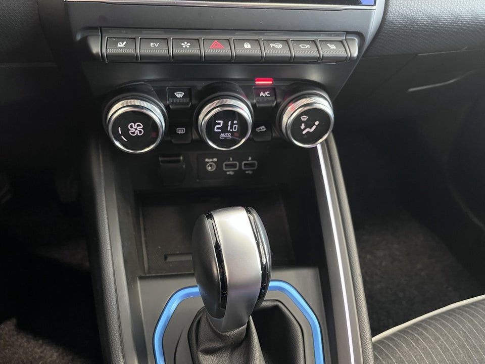 Renault Clio V 1,6 E-Tech Intens 5d