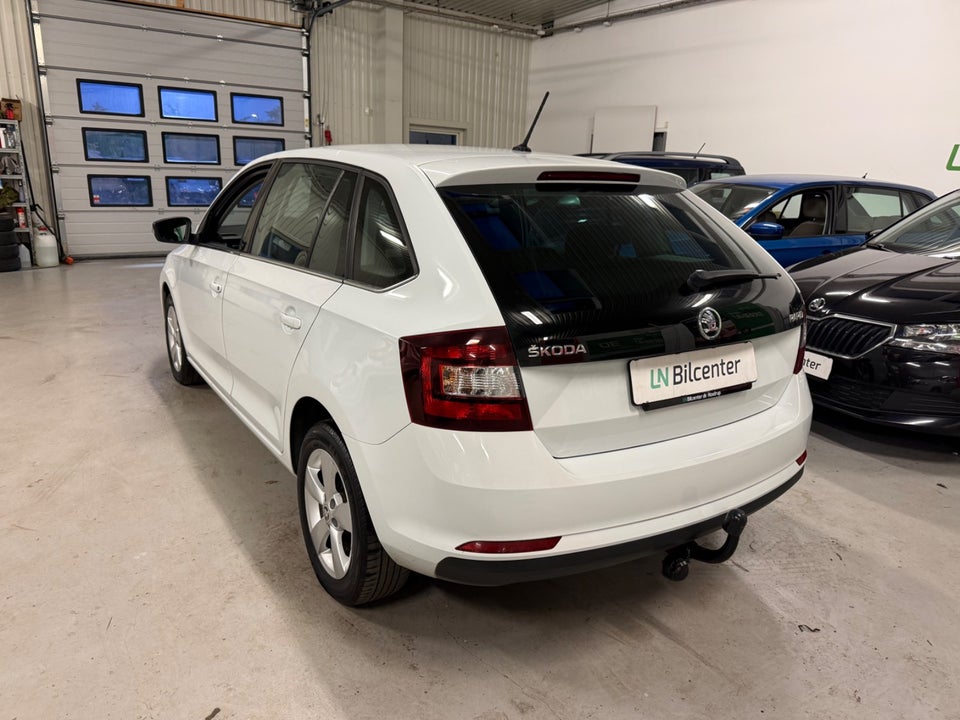 Skoda Rapid 1,0 TSi 110 Ambition Spaceback 5d