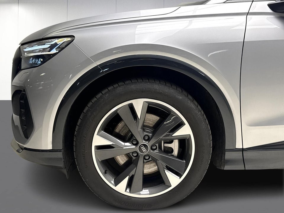 Audi Q4 e-tron 45 Progress quattro 5d