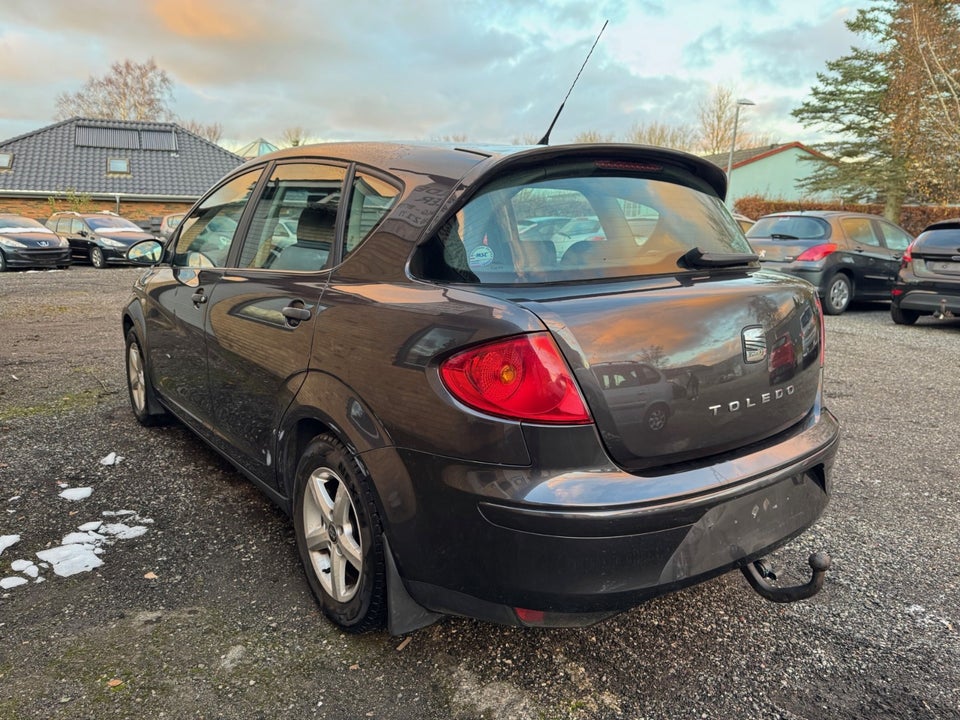 Seat Toledo 1,6 Stylance 5d