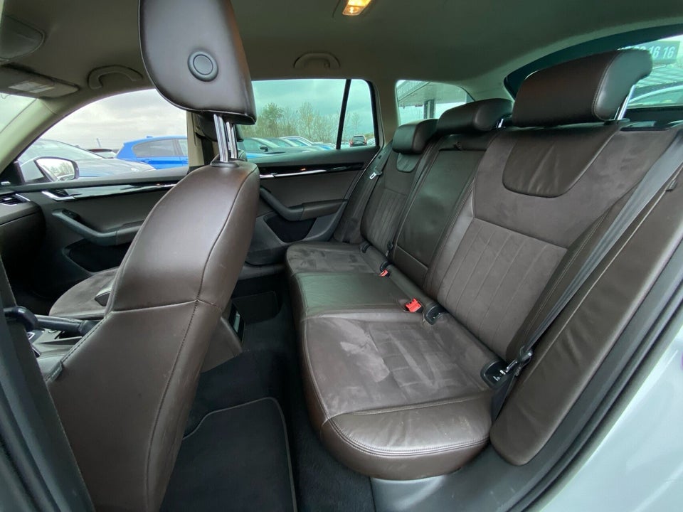 Skoda Octavia 1,8 TSi 180 Laurin & Klement Combi 5d