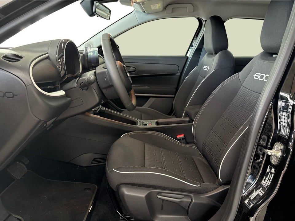 Fiat 600e 54 (RED) 5d